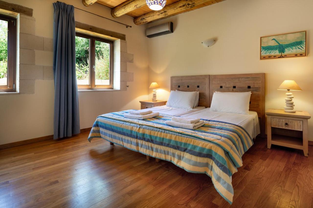 Villa Erontas - Private Heated Jacuzzi Makhairoi Ngoại thất bức ảnh