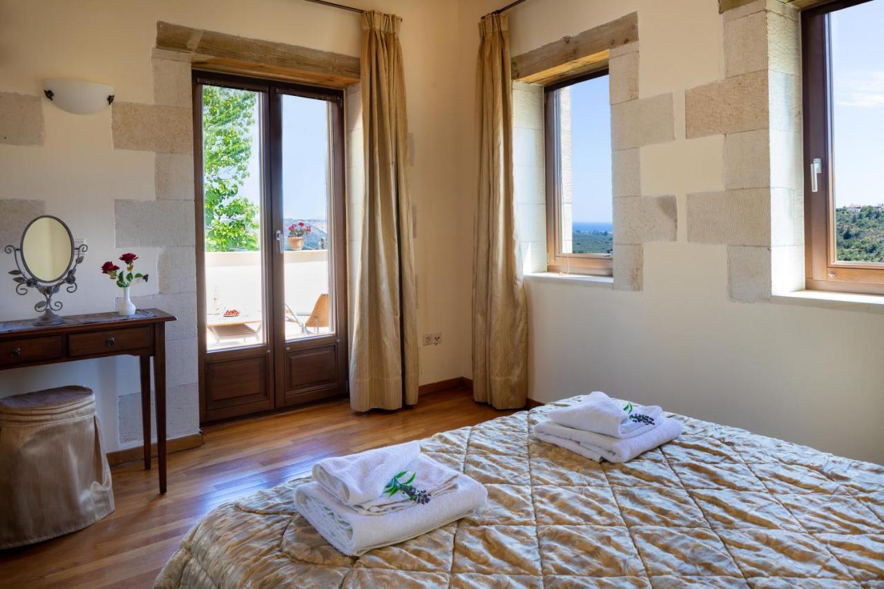 Villa Erontas - Private Heated Jacuzzi Makhairoi Ngoại thất bức ảnh